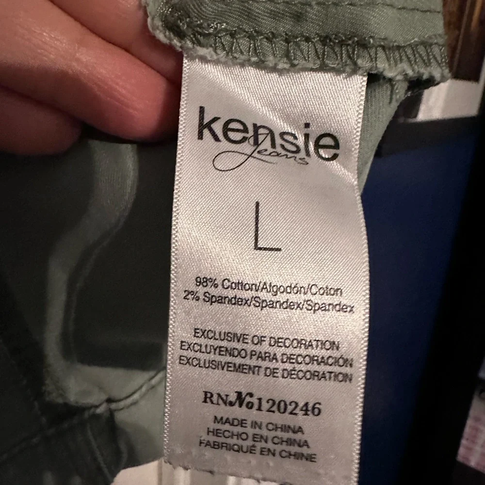 Kensie‎ Green Jacket with Button Details - Picture 3 of 6